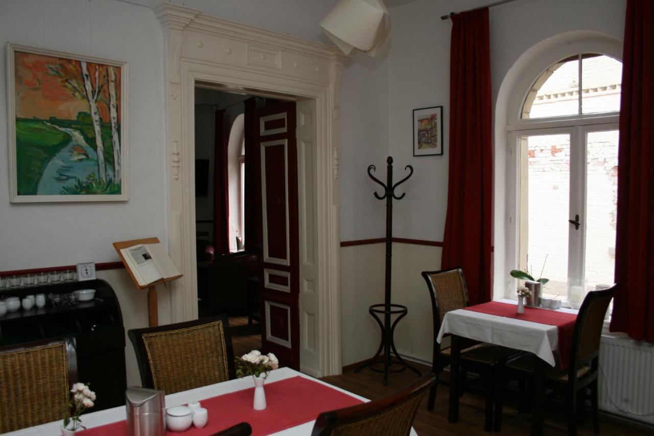 Pension-Ristorante Ventura Ehemals Reinhards Pension Hornburg  Exterior photo